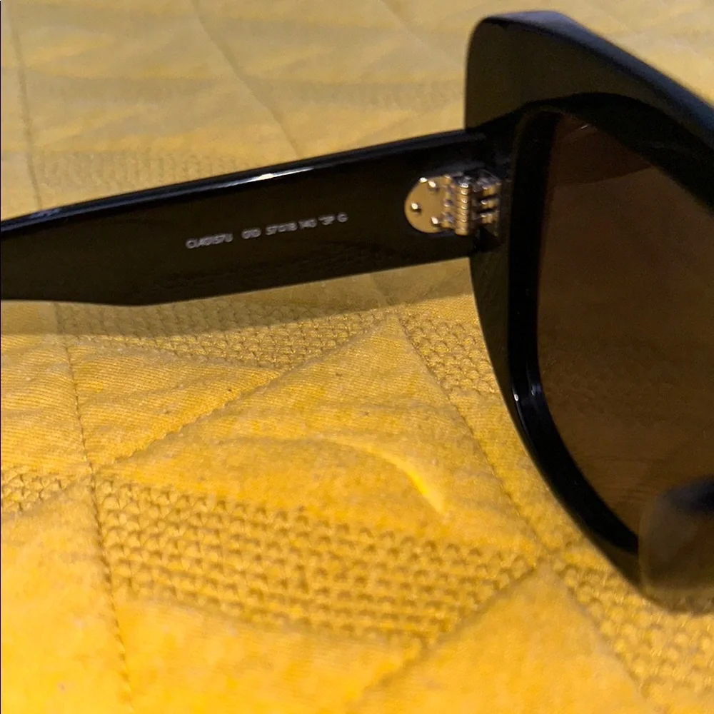 Black Cat-Eye Celine Sunglasses CL40157U - Picture 6 of 9
